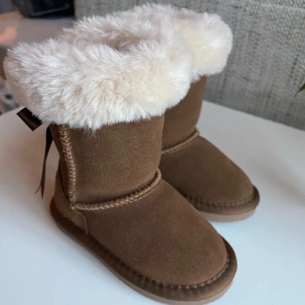 LAMO Toddler Girls Shearling-Lined Boots Size 7